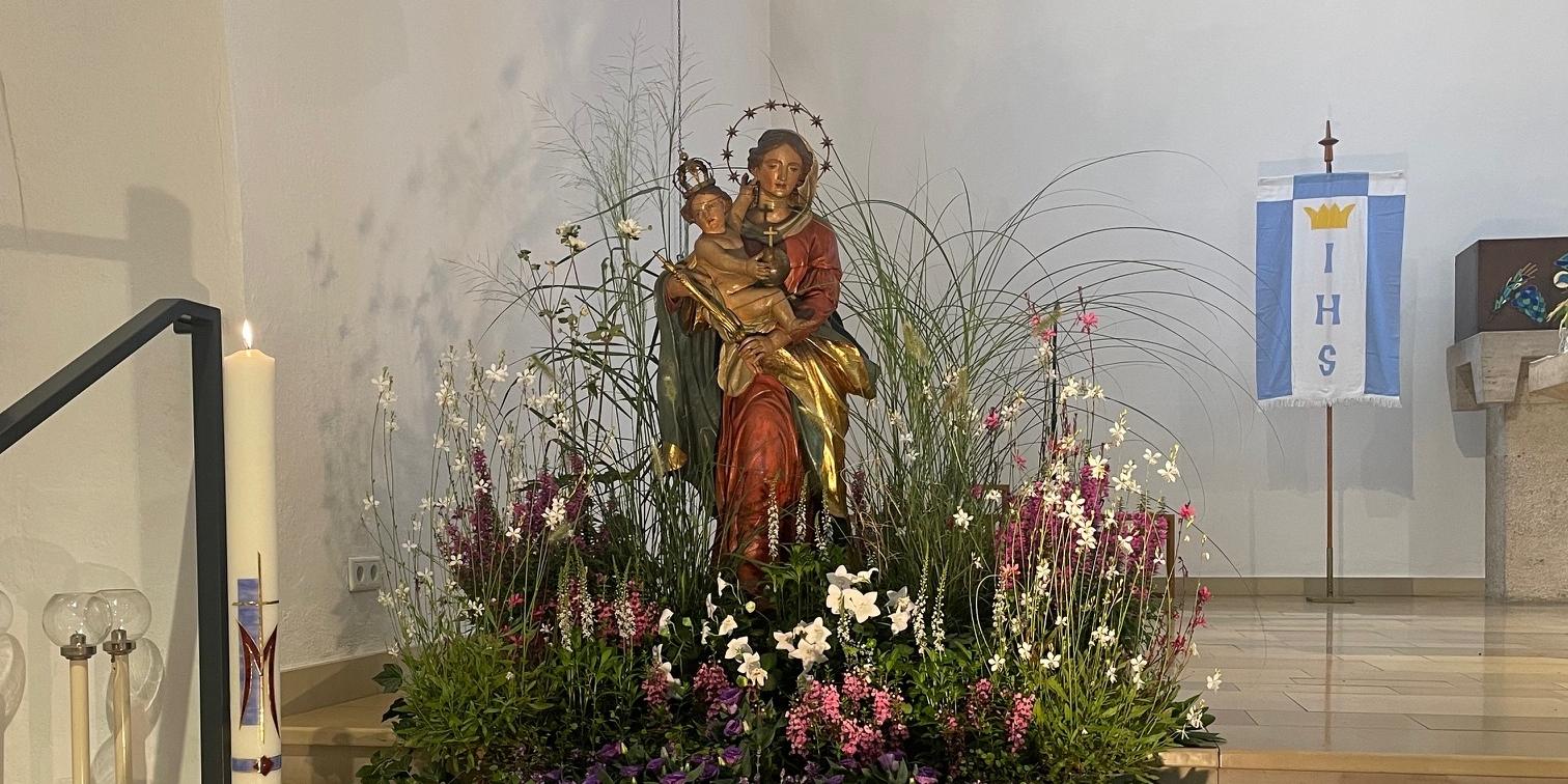 2024_Muttergottes von Noithausen mit Blumenschmuck